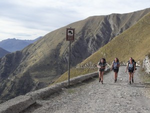 Xtrallusion photo library of independent, self-guided walking and sightseeing holidays in Italy. Pictures, images, photos and photographs taken along the way of this 1-day walking itinerary, to give you a visual impression of the day's walk.